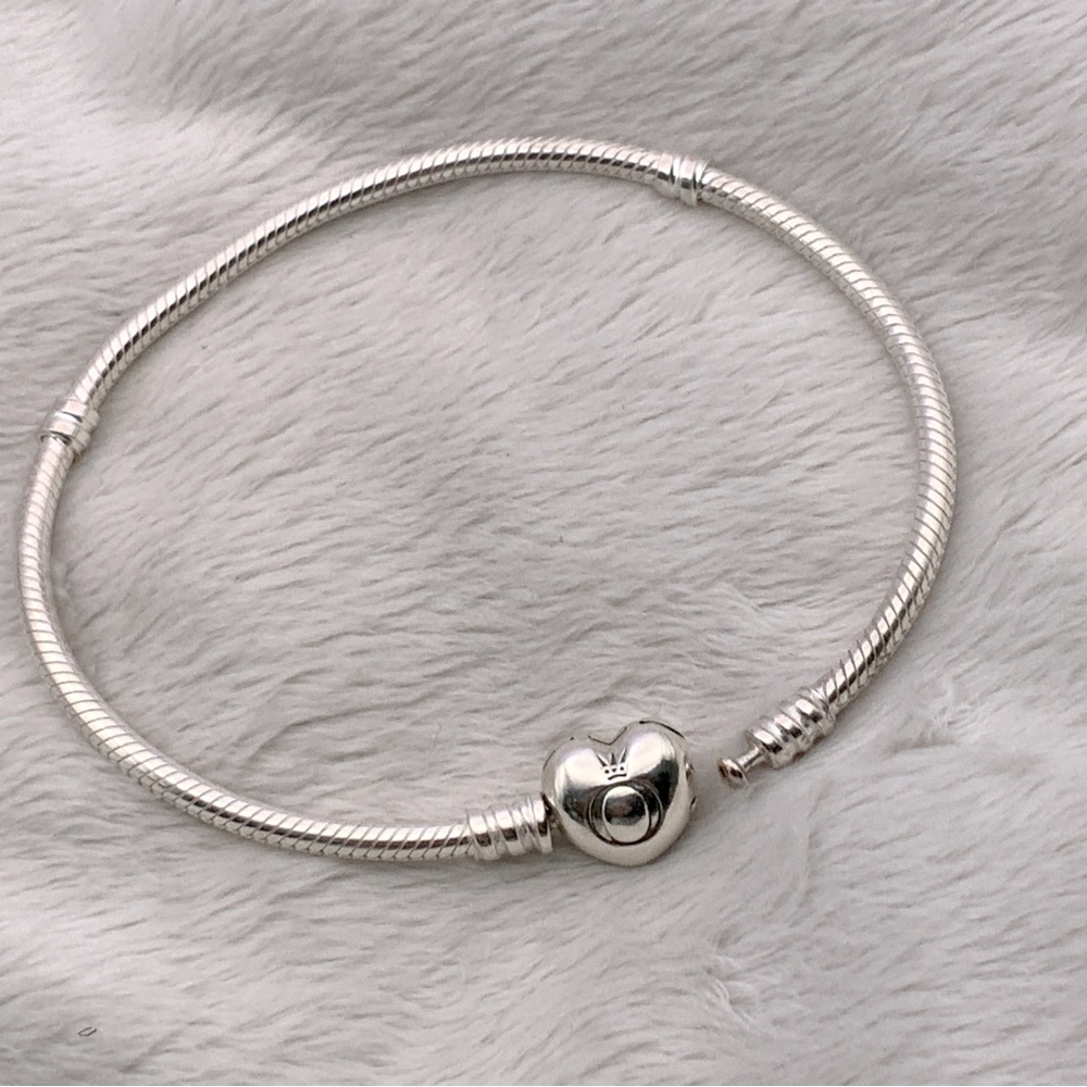 Pandora Moments Heart Clasp Bracelet